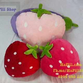Gối handmade trái dâu cao cấp.