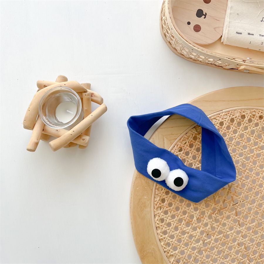 Set 3 chi tiết cho bé dễ thương đáng yêu chất liệu cotton thấm hút tốt.