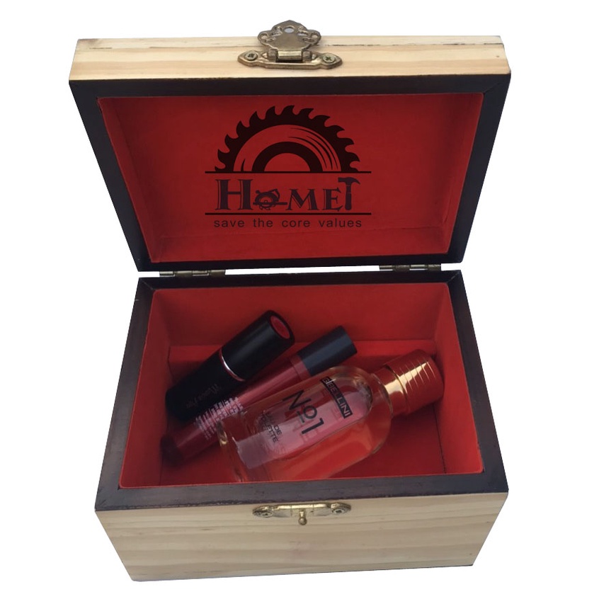 HỘP ĐỰNG QUÀ BẰNG GỖ THÔNG - LÓT NHUNG  ĐỎ BÊN TRONG HỘP