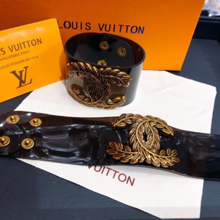 VÒNG TAY CN BẢN TO