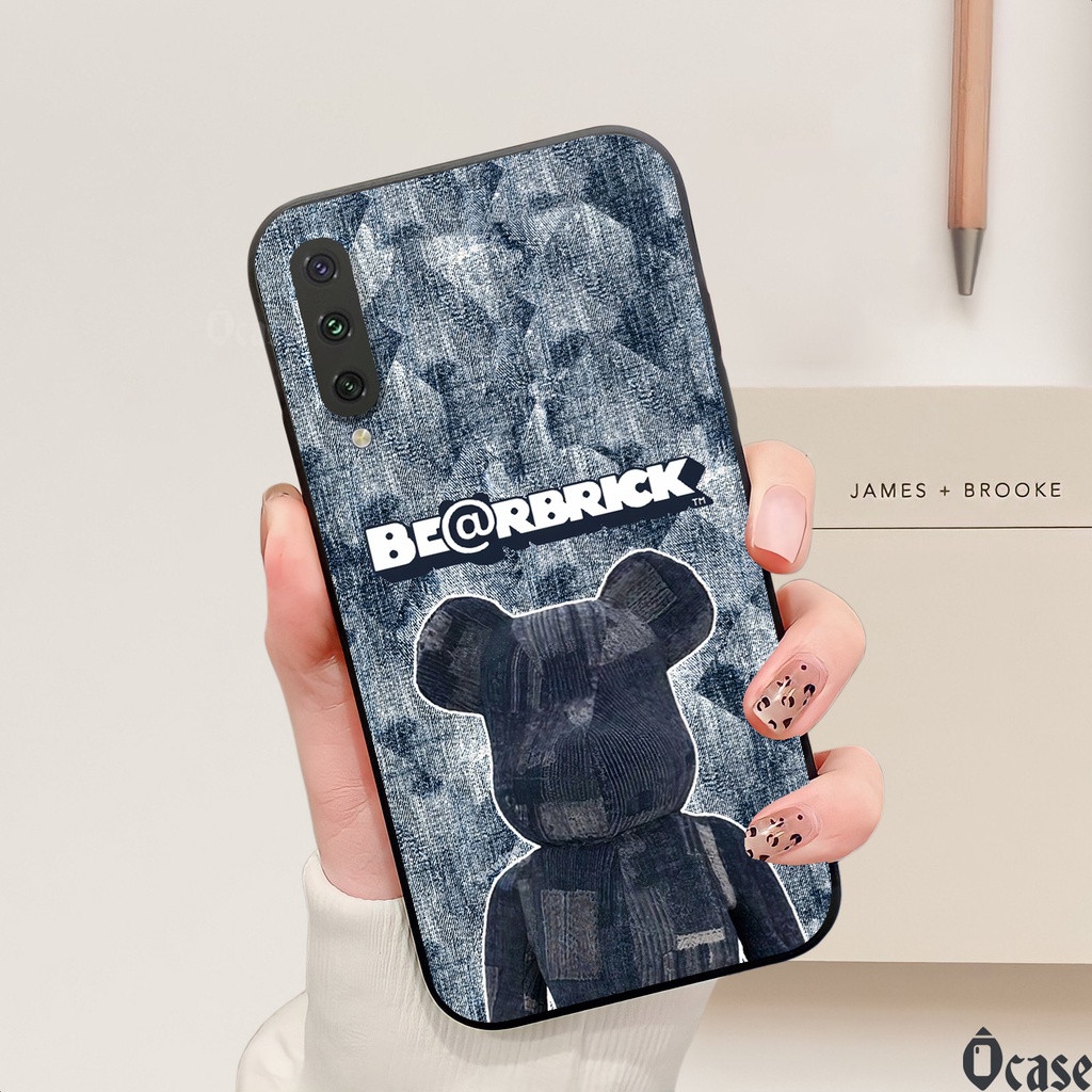 Ốp lưng Xiaomi Mi 9SE / A3 / CC9E in hình gấu  cạnh viền vuông có bảo vệ camera