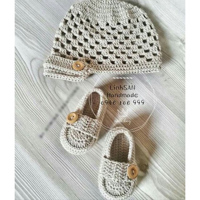 Set nón và giày len cho bé siêu xinh