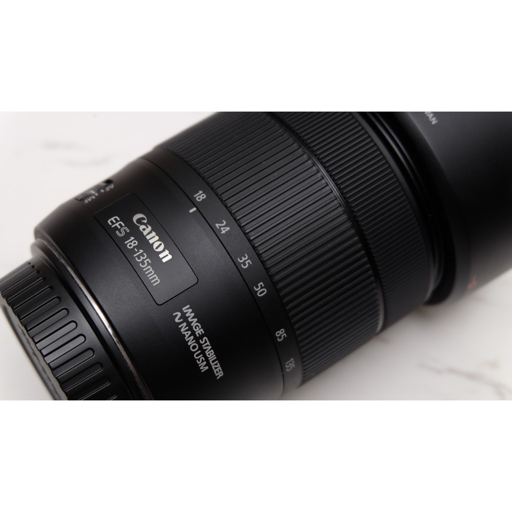Lens canon EF-S 18-135mm F/3.5-5.6 IS USM Nano