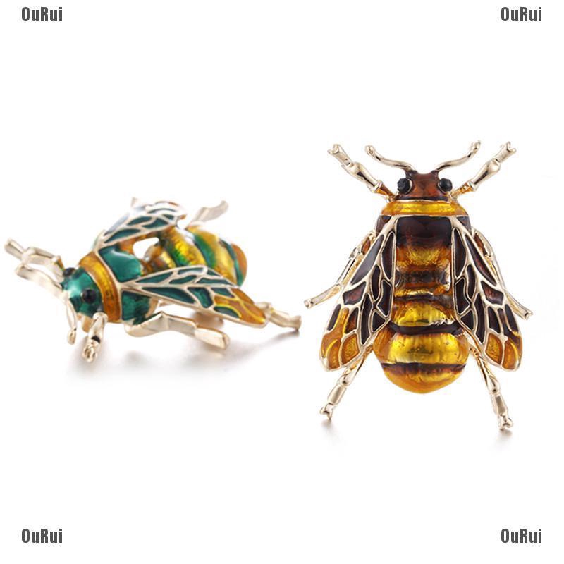 Con Ong Kim Loại Cổ Điển Sang Trọng