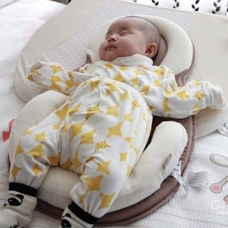 Gối chống trào ngược và đệm định hình ngủ đúng tư thế cho bé