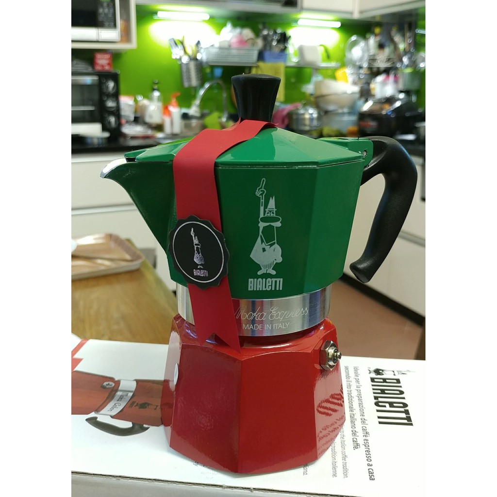 Ấm cà phê Ý Bialetti Moka Express Tricolor 3 cup