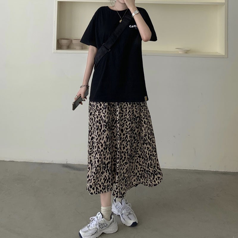 [Mã FAGREEN55 giảm tới 30K đơn 99K] Chân Chân Váy Midi Lưng Cao Họa Tiết Da Báo Phong Cách Vintage | BigBuy360 - bigbuy360.vn