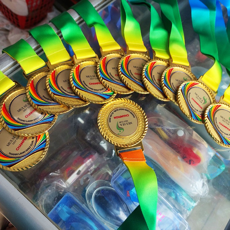 [Free in ấn logo] Huy chương cầu vồng 7 màu chuyên dùng trao giải thể thao - đồ lưu niệm thể thao giá tốt