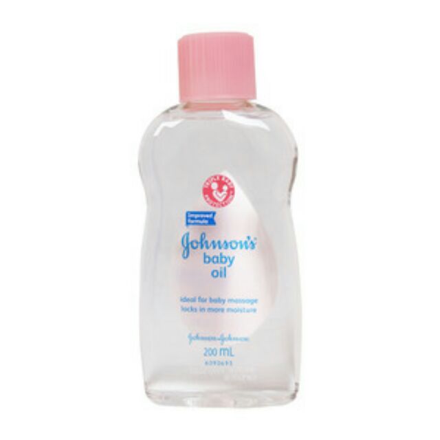 Dầu massage và dưỡng ẩm Johnson baby oil