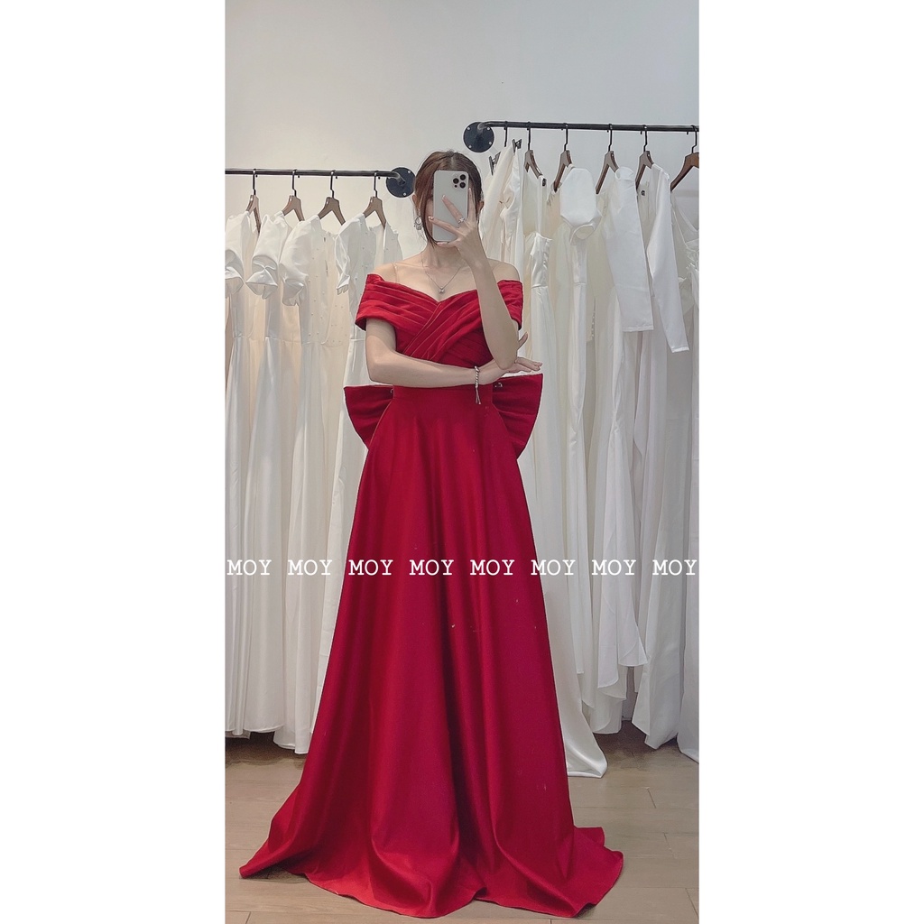 Váy bệt vai phi xếp ly eo nơ dài đan lưng - Váy cưới thiết kế