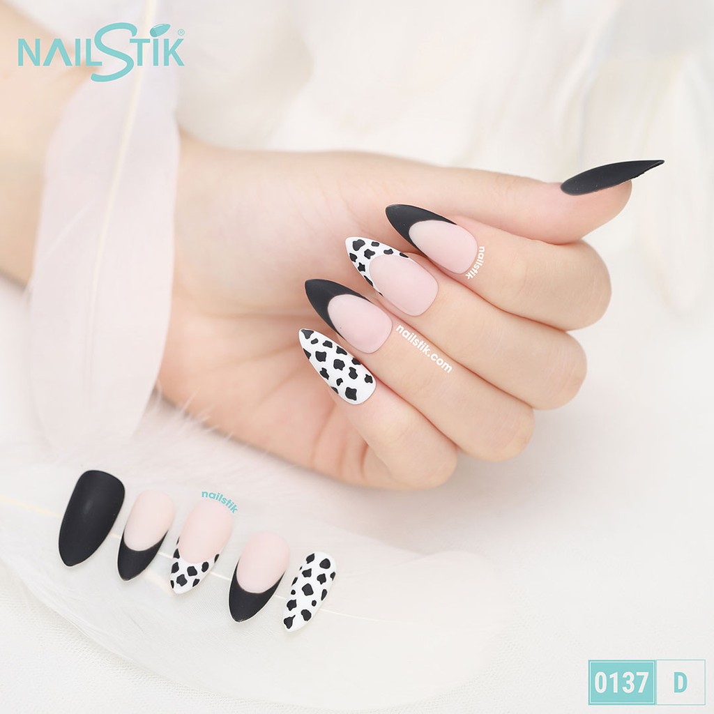 Bộ móng dán Nailstik màu đen, nude, form móng bầu, dài, 137