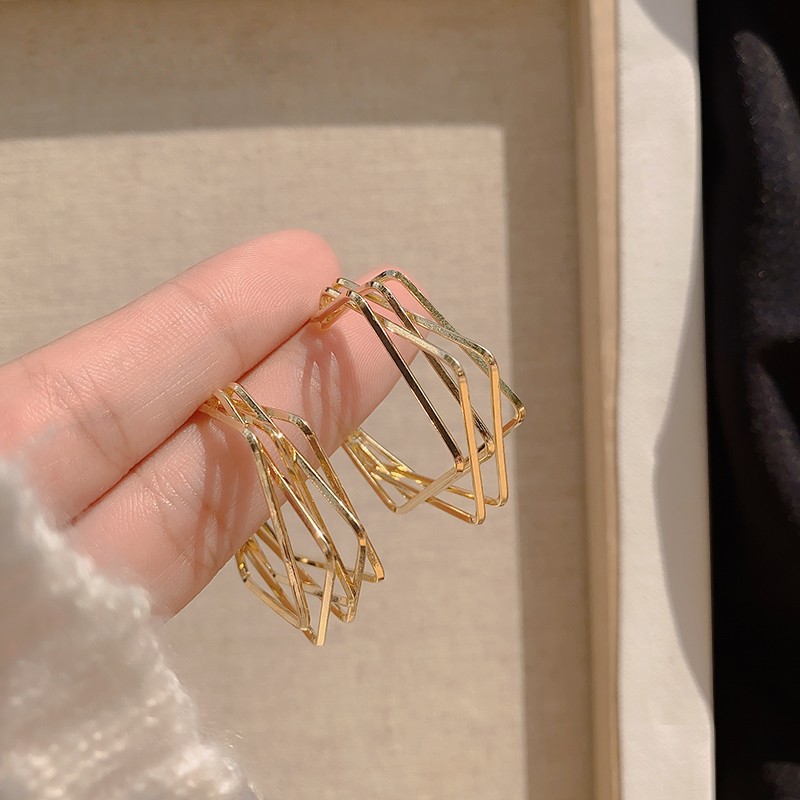 Bông Tai Nữ Chốt Bạc 925 Kiểu Dáng Độc Đáo Sành Điệu