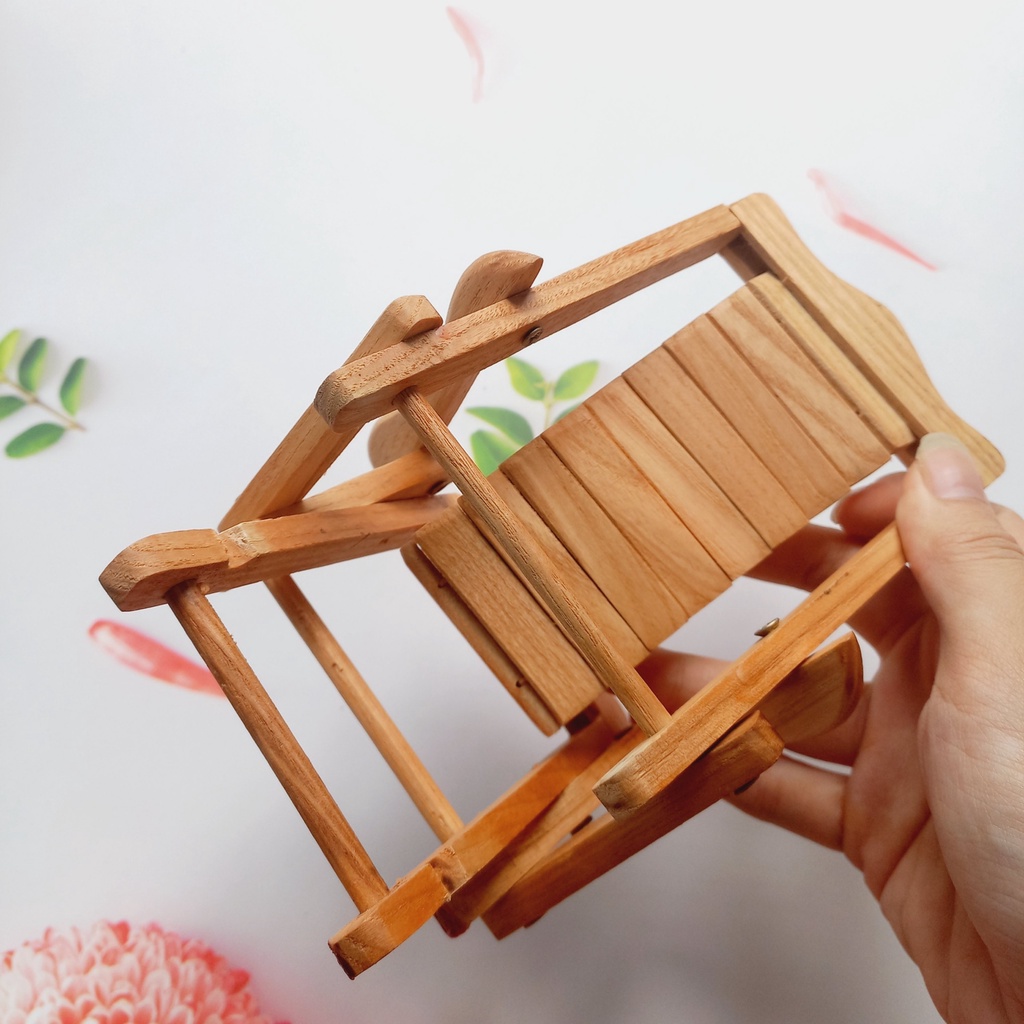 Kệ, Giá Đỡ Kê Điện Thoại Thông Minh Gỗ Tần Bì Hình Cái Ghế Cổ Điển Xinh Xắn Decor Trang Trí Của Vitrapro