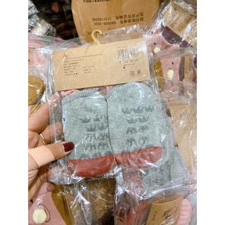 Tất cục bông chống trơn cho bé