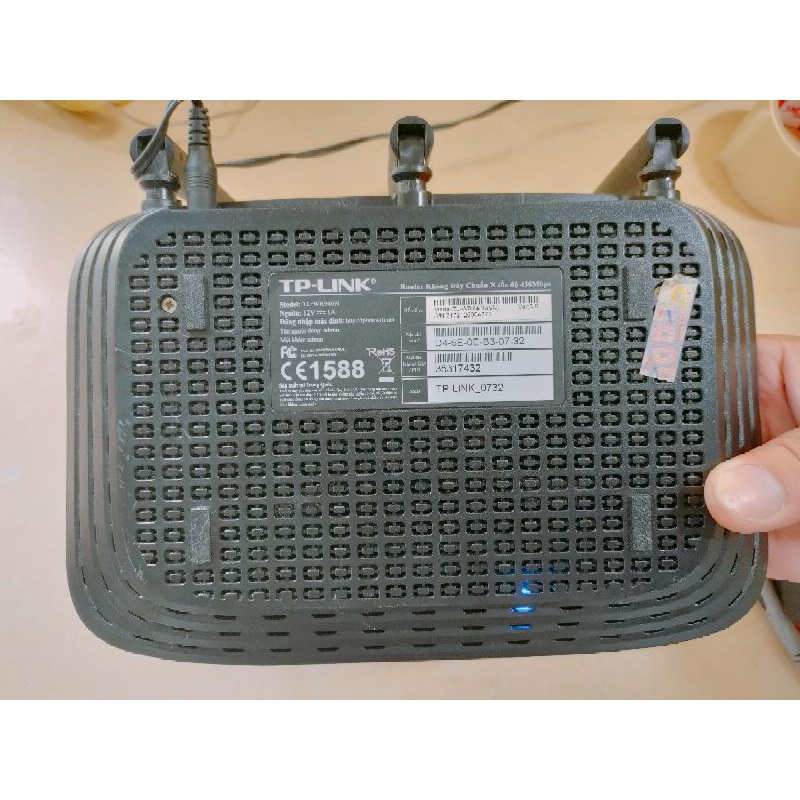 Model Wifi 3 râu TP-link 450 xuyên tường siêu khoẻ