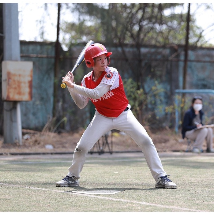 Gậy đánh bóng chày 71cm  và 81cm  tập luyện cùng nhau và thi đấu thể thao BAT đúc sắt luyện kim cứng cáp