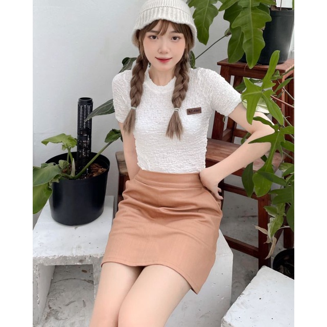 ÁO XỐP NHÚN CỔ TRÒN CHÂN VÁY CHỮ A MÀU NÂU