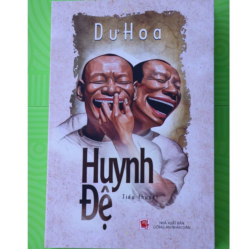 Sách Huynh Đệ Dư Hoa