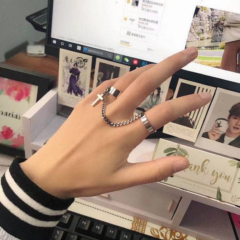 Combo hai chiếc nhẫn hình thánh giá Peachy tặng kèm dây xích phong cách cool ngầu độc đáo hot trend 2023