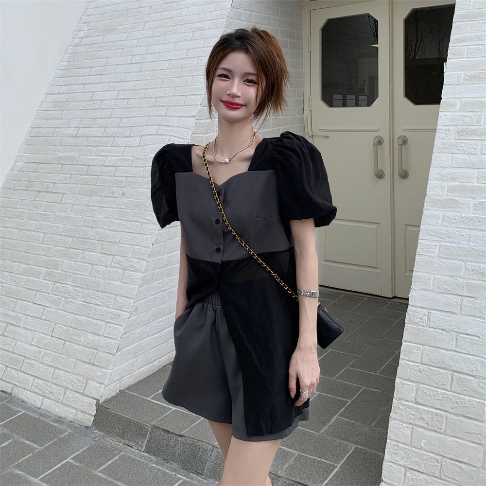 Bộ Áo Tay Phồng Cổ Chữ V Phối Cà Vạt + Quần Short Lưng Cao Ống Rộng Thời Trang 2022