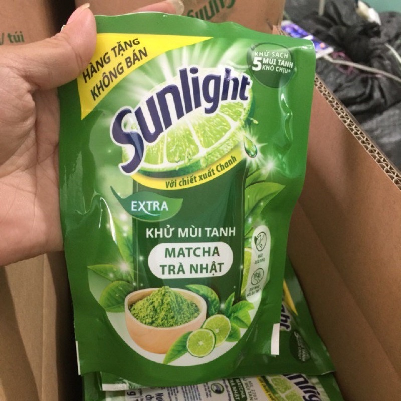 Combo 1 Túi Nước Rủa Chén SUNLIGHT 120g &amp; 3 Túi Nước Lau Sàn SUNLIGHT 50g ( Hàng Khuyến Mãi ) Tùy Chọn Ngẫu Nhiên