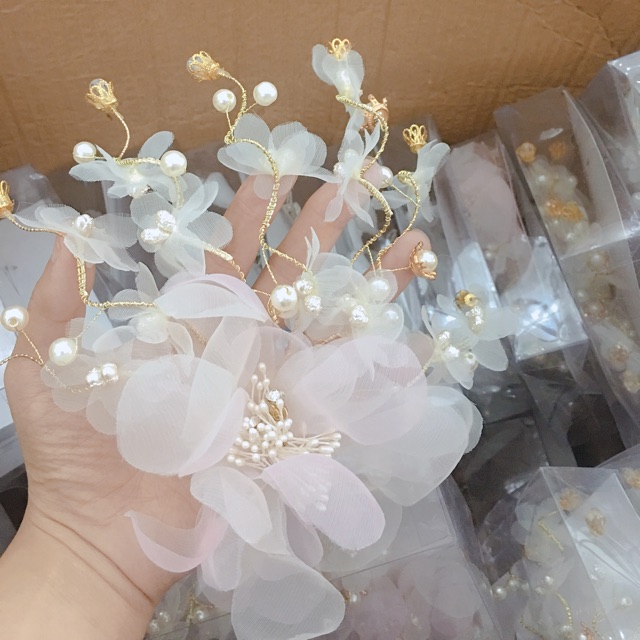 Phụ kiện cô dâu
