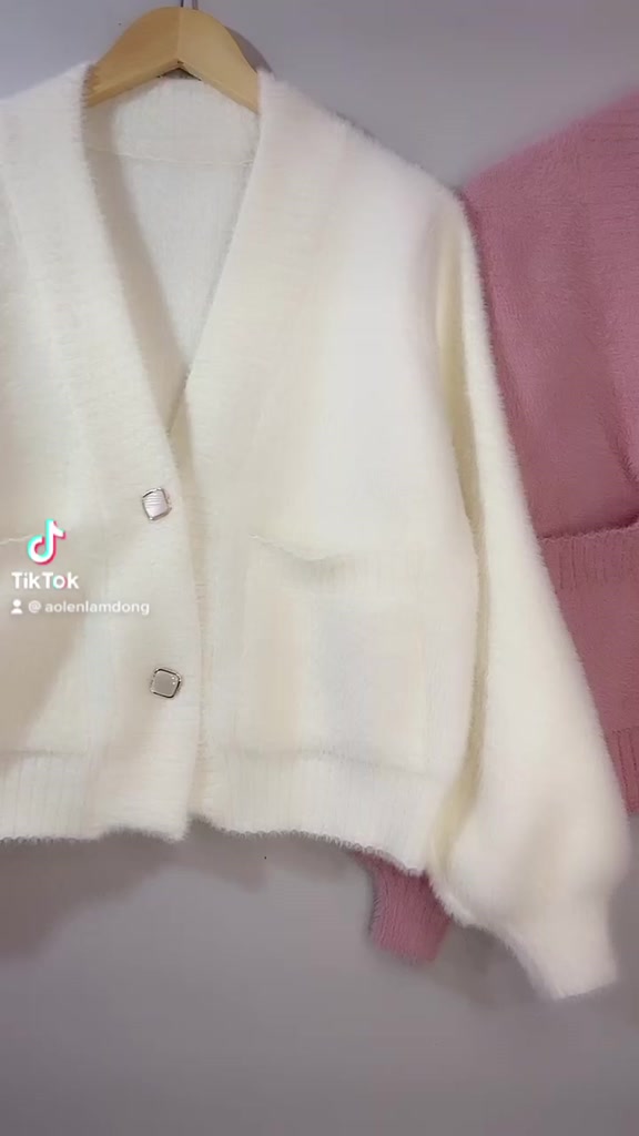 Áo Cardigan len lông thỏ phối cúc ngọc tay bồng xinh xắn | BigBuy360 - bigbuy360.vn