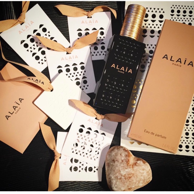 Sharingperfume - nước hoa Alaia Paris Edp [Fullseal - Dung tích 50ml ]