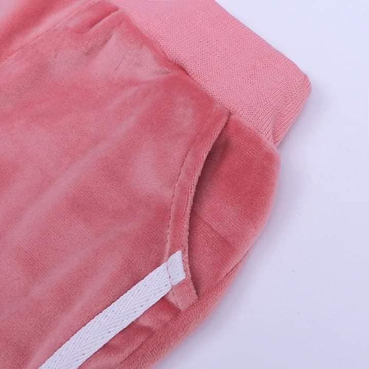 Bộ nỉ nhung cho bé