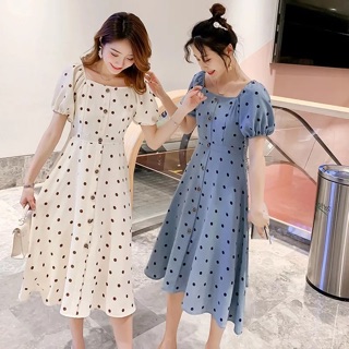 Váy chấm bi xanh trắng
