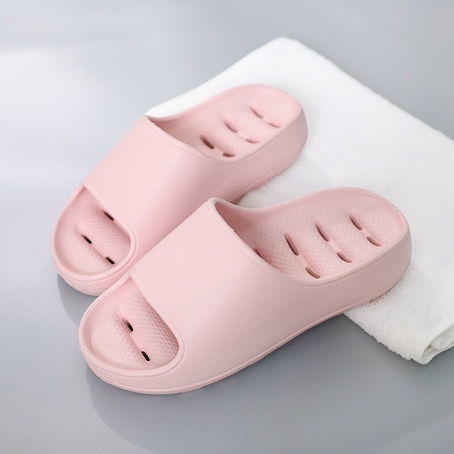 Dép nữ bánh mỳ đế lỗ rất êm rất nhẹ (4 màu)