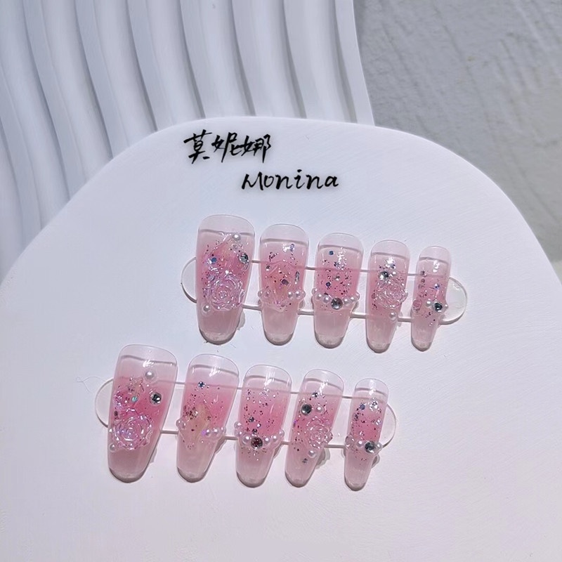 Sản Phẩm Hoàn Thiện Móng Tay Giả Màu Trắng Thiết Kế Móng Tay Nghệ Thuật