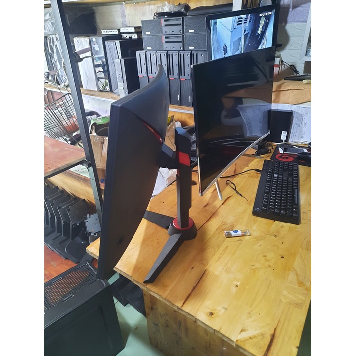 Màn Hình cong  Game và đồ họa 144HZ