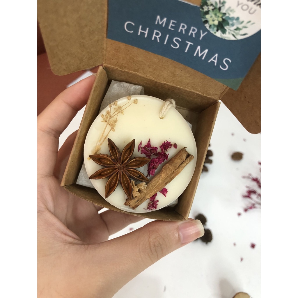 Sáp Thơm Treo Từ Tinh Dầu Thiên Nhiên Hương Thơm Bền Lâu