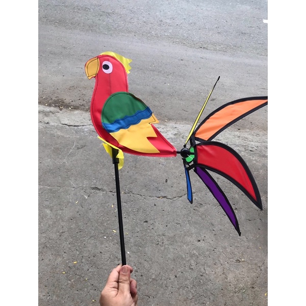 Chong chóng hình thú, nhiều mẫu.