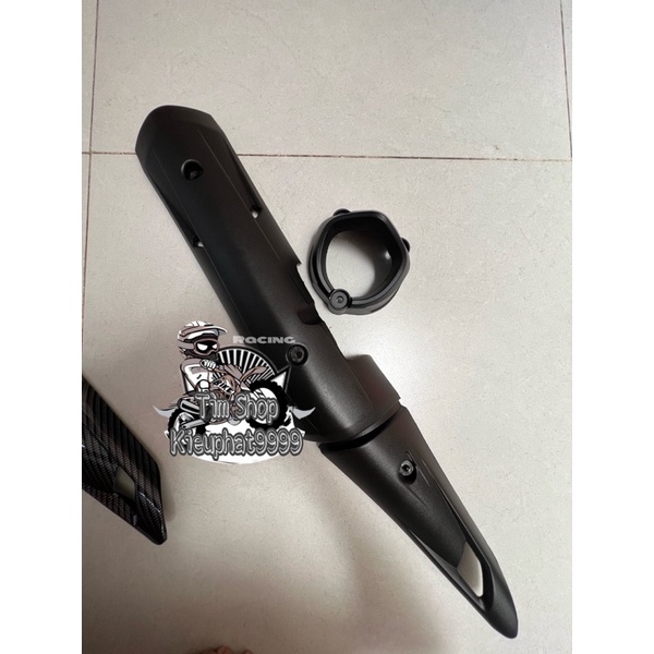 Ốp pô Che pô Chụp đít Pô Exciter 150 Đen Và Carbon