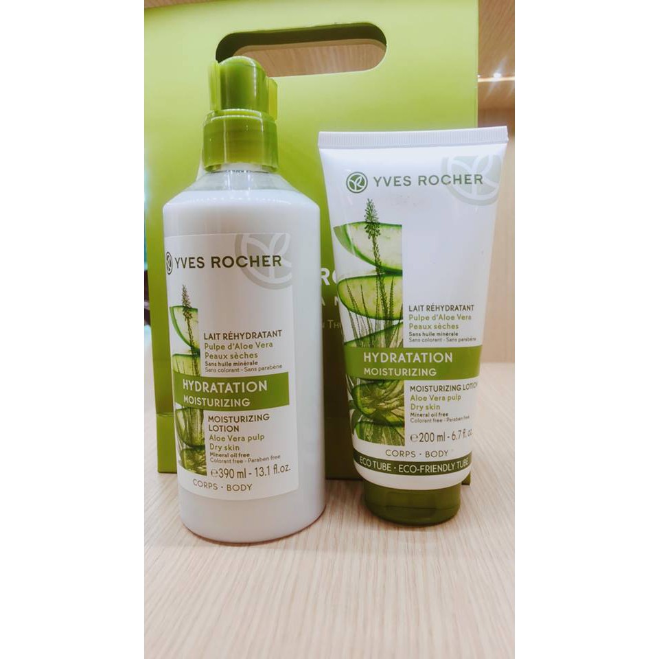 Dưỡng thể MOISTURIZING LOTION DRY SKIN ALOE VERA 200ML