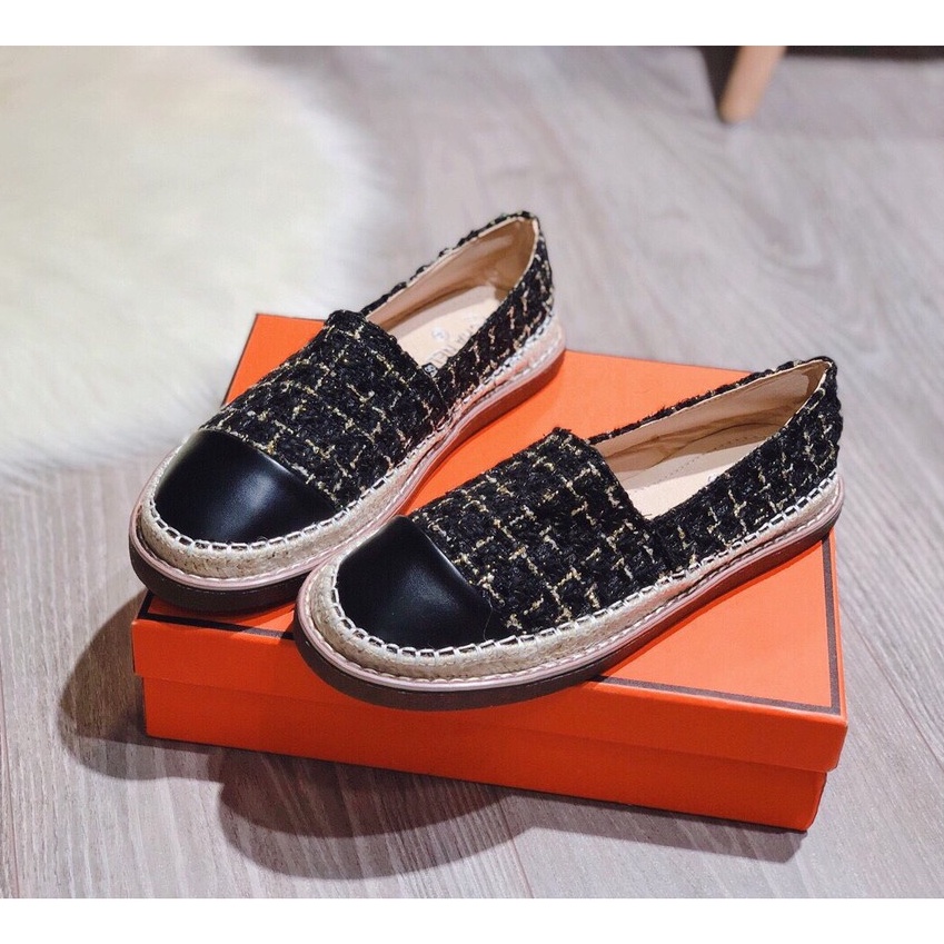 Giày slip on chất xù kẻ ô vuông ốp cao su dẻo - 2P