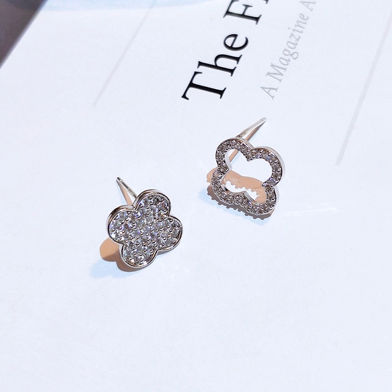 Hoa tai thời trang sáng tạo Hàn Quốc hoa tai cỏ ba lá hoa tai kim cương rỗng của phụ nữ