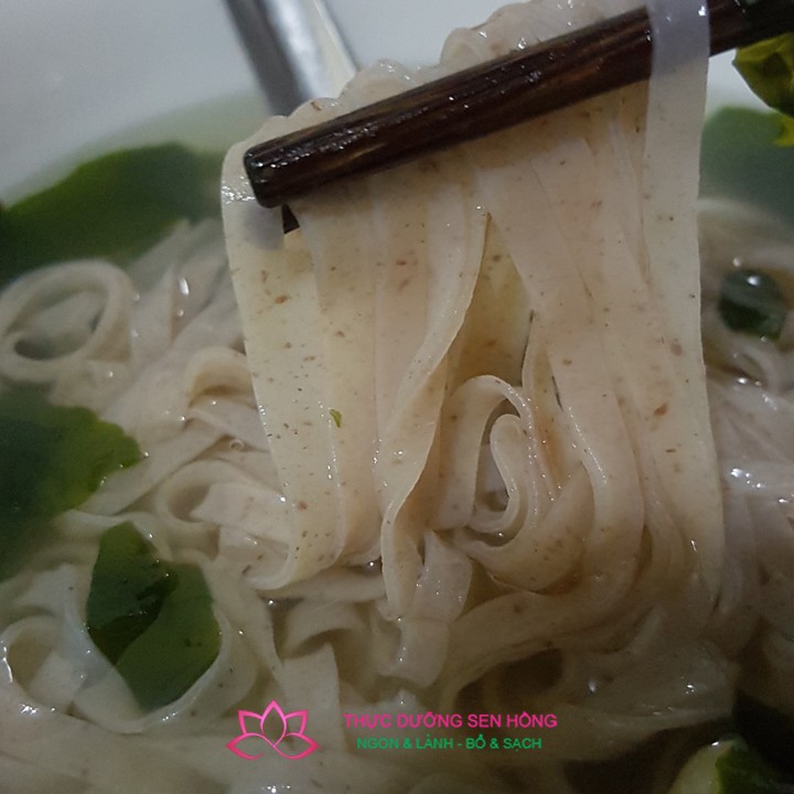Phở gạo lứt pha ăn liền  Phở sạch, an toàn và tiện dụng.