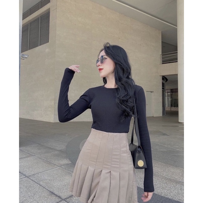 SET ÁO ĐEN TAY DÀI CV NÂU XẾP LY