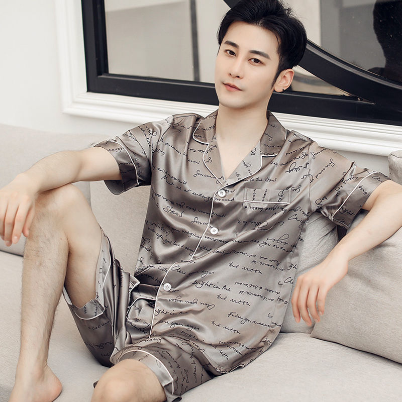 Bộ đồ ngủ 2 mảnh gồm áo tay ngắn bằng vải lụa lạnh phong cách Hàn Quốc cho nam giới