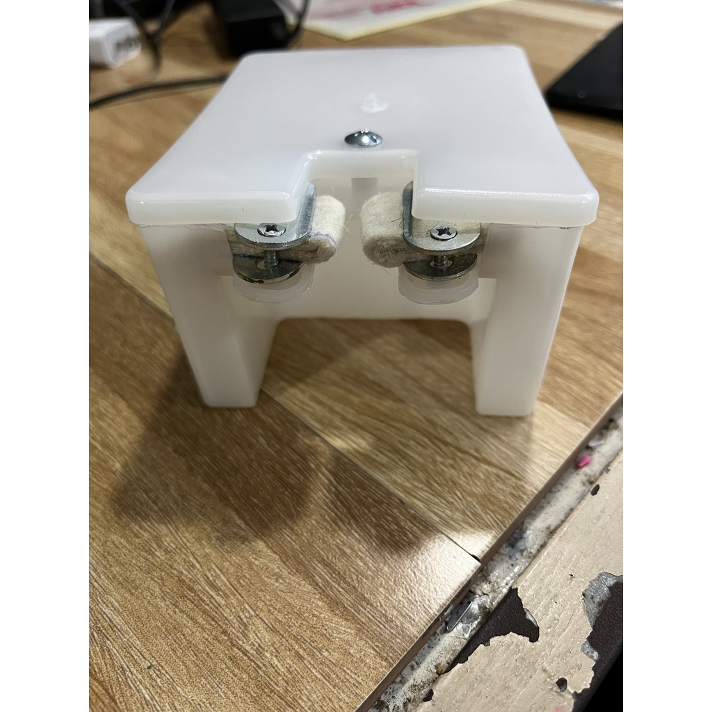 Hộp nhớt Thang Máy