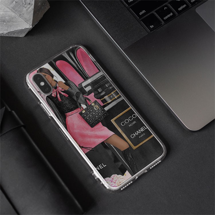 Ốp lưng Yêu nữ hàng hiệu dùng đồ Coco Chanel sang chảnh Iphone 5 đến Xs Max/11/11 Promax/12/12 Promax CHAPOD00084