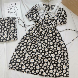 Đầm đen hoa cúc cột dây eo