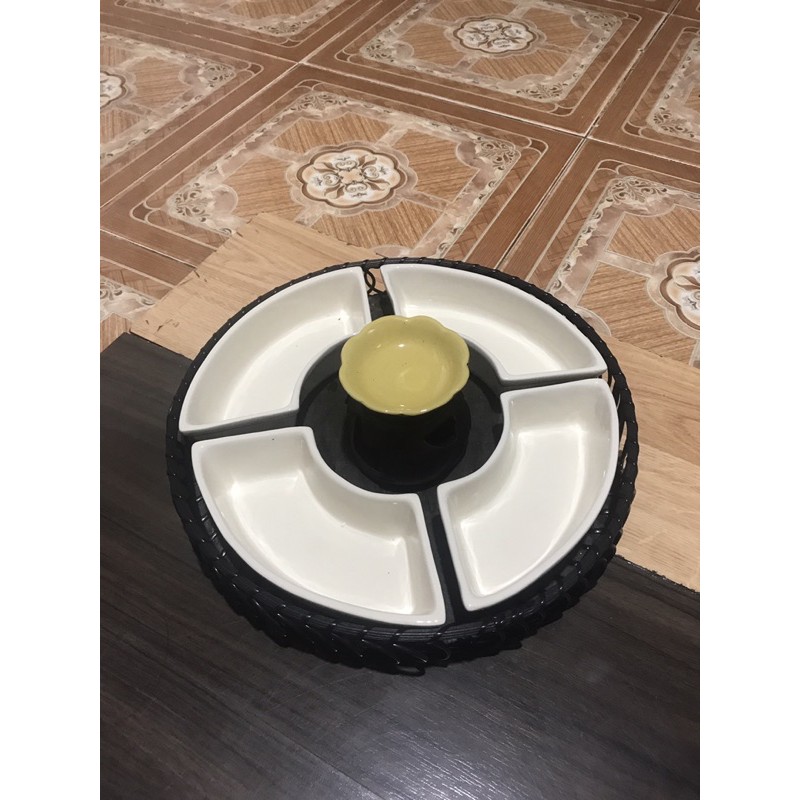 Khay lẩu kem mới