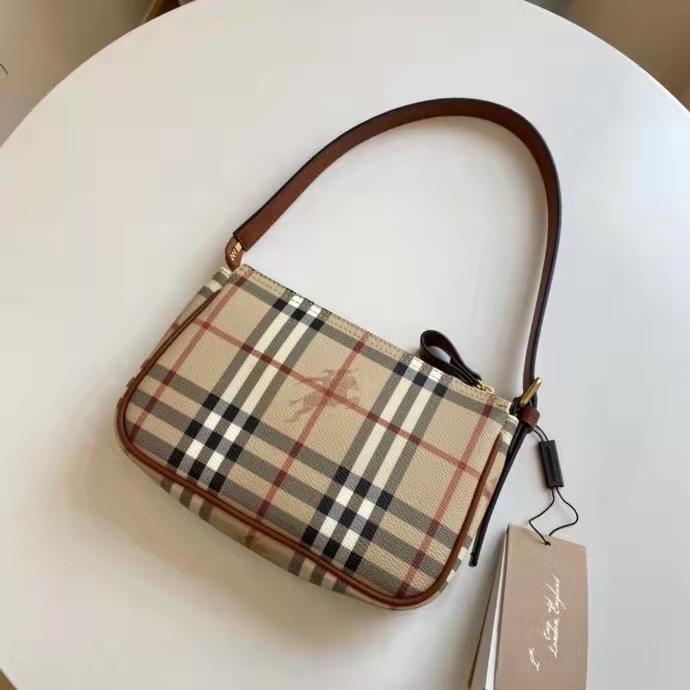 Túi xách đeo vai Burberry thời trang cho nữ