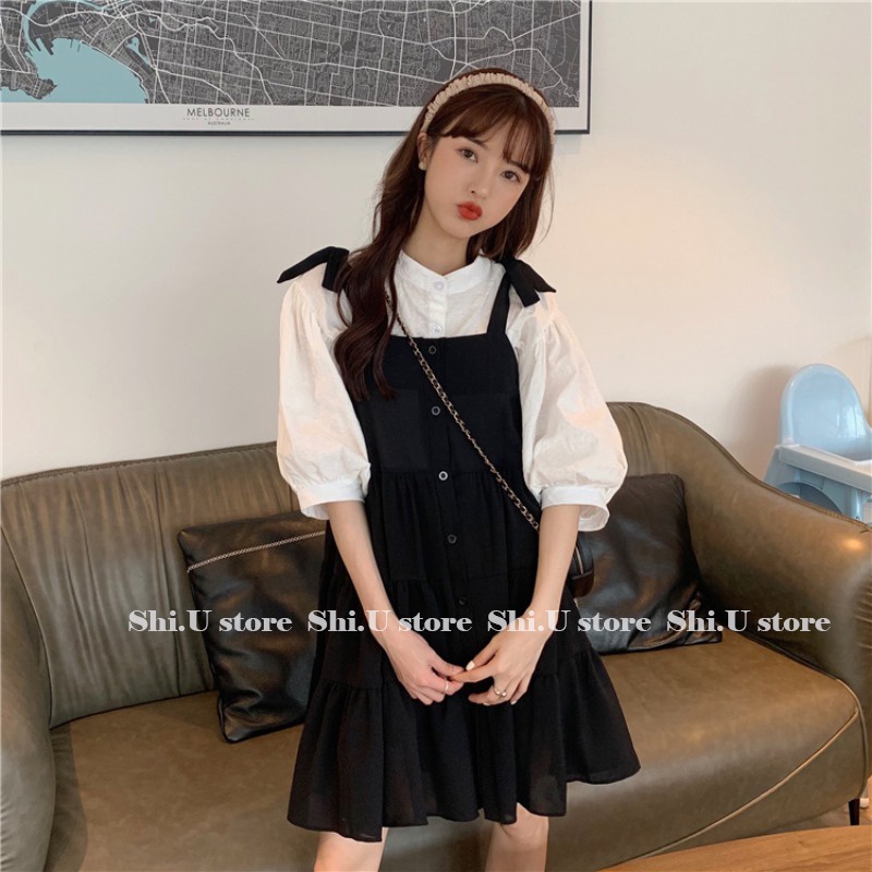 Set váy yếm babydoll đen buộc nơ vai kèm áo sơ mi trắng tay bồng ulzzang