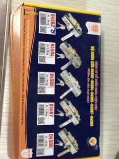 Khoá Việt tiệp 4502
