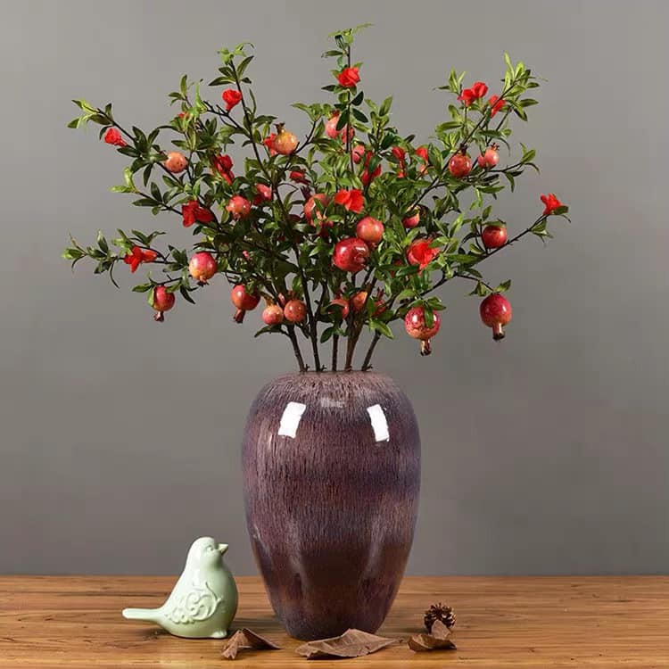 Cành lựu chưng Tết